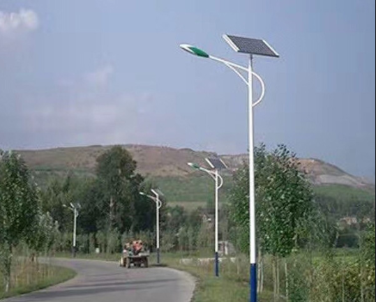 【炬辉新闻】如何选购新农村太阳能路灯？